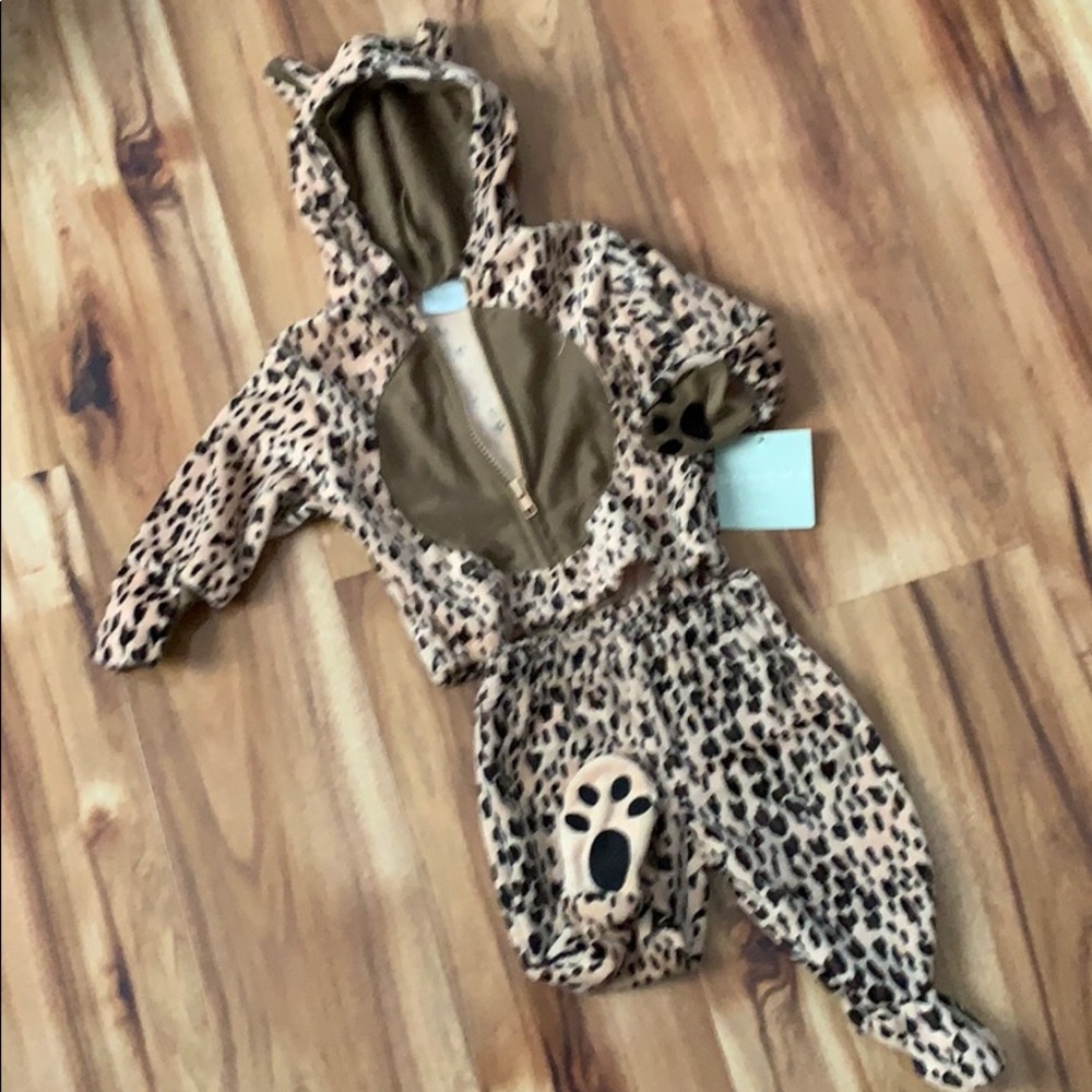 NWT girls “leopard Halloween costume” 3-6 M #0051